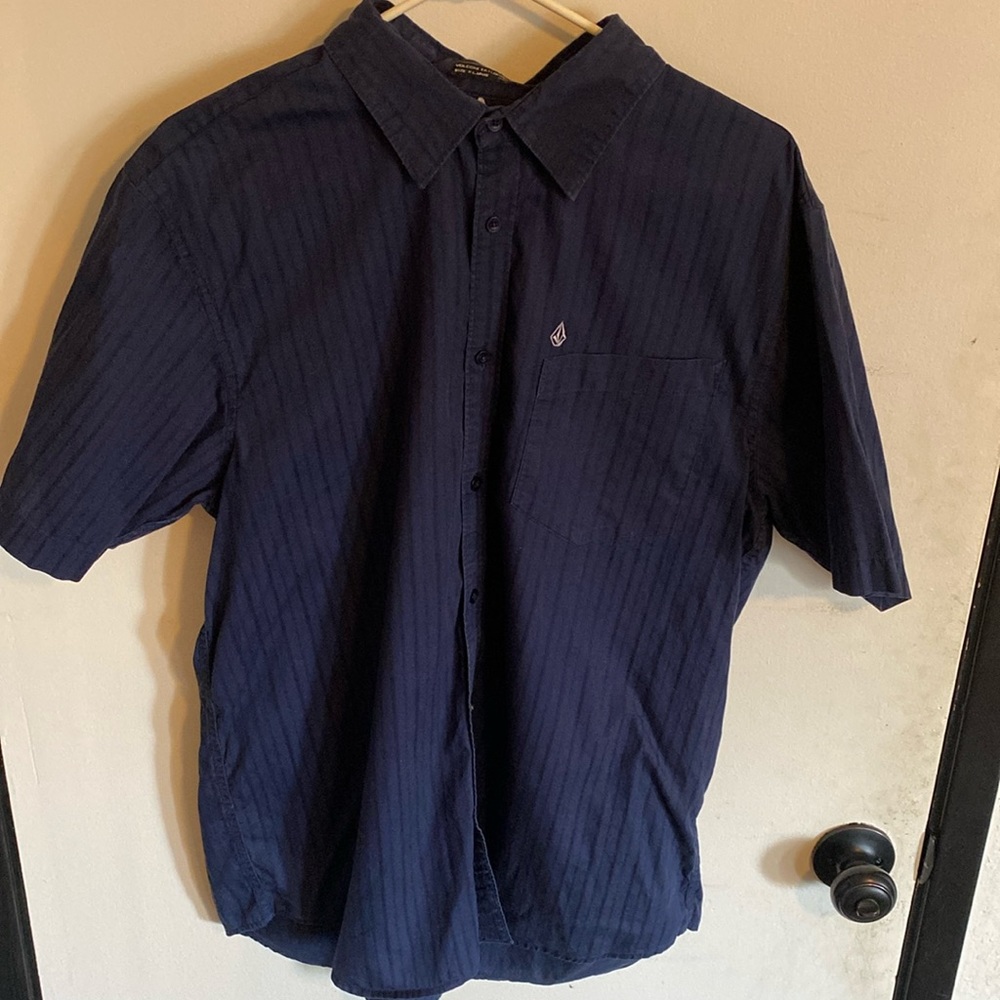 Men’s Volcom Button Up